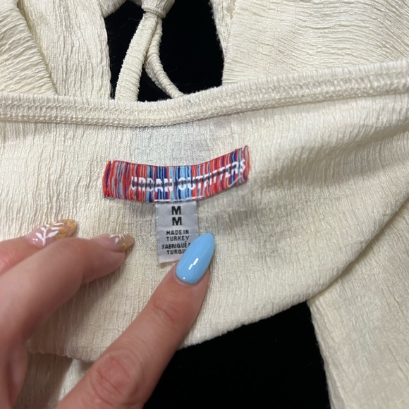 🆕 Urban Outfitters Cream Valeria Halter Top, Women's Size Medium - Picture 10 of 10